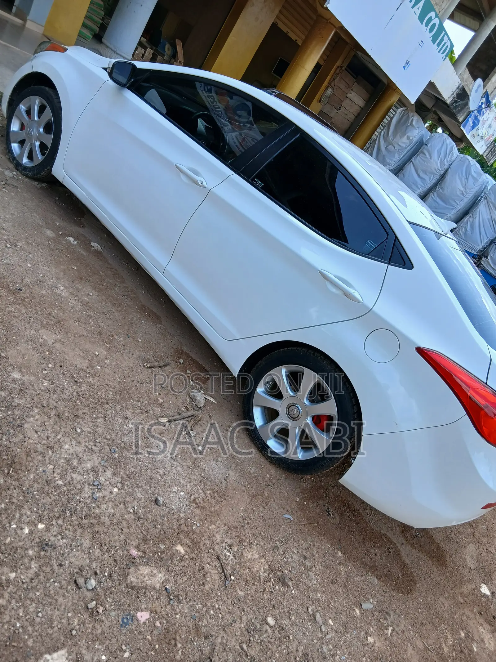 Hyundai Elantra Limited Sedan FWD (1.8L 4cyl 6A) 2013 White