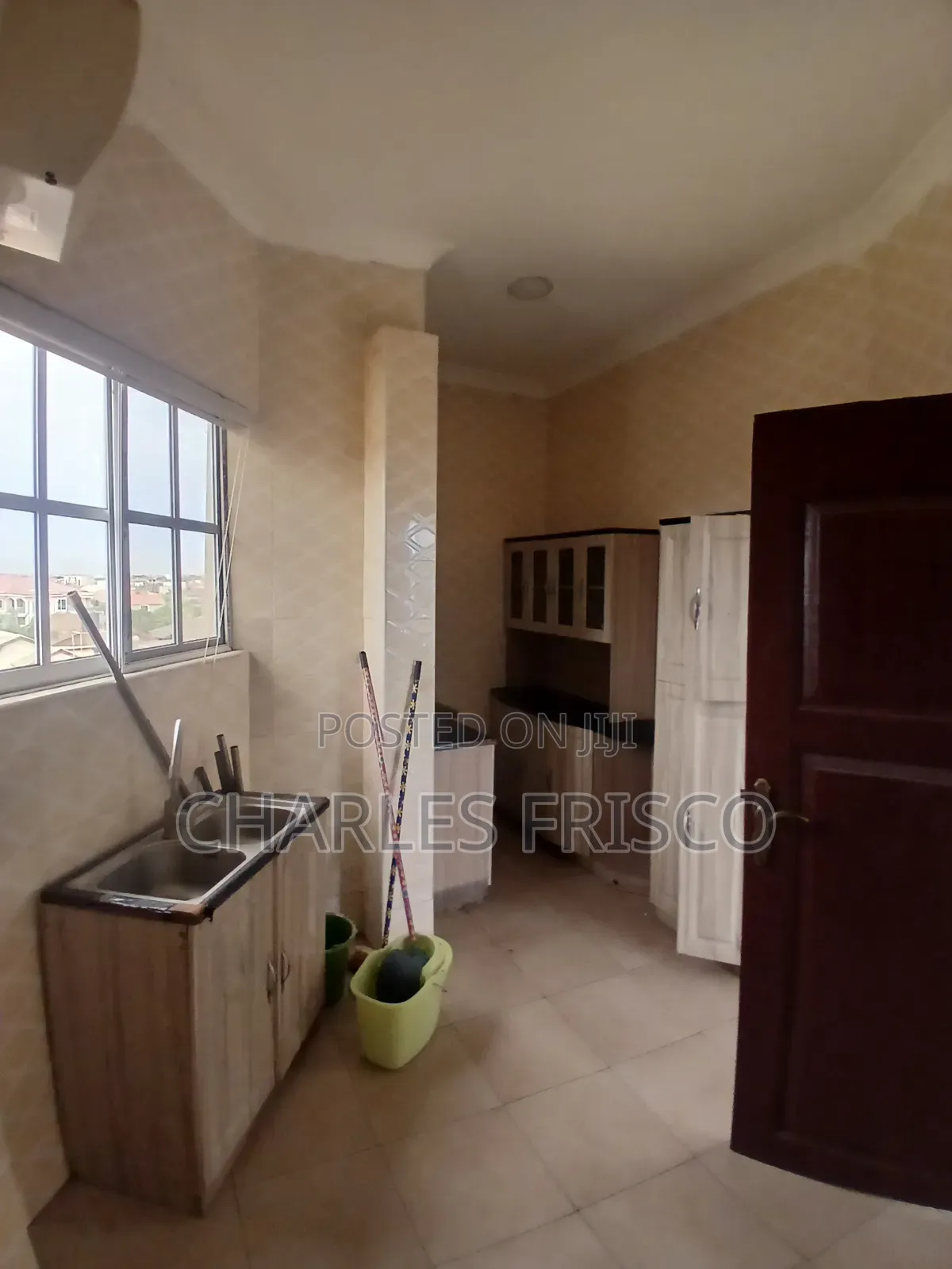 1bdrm Apartment in American House for rent
