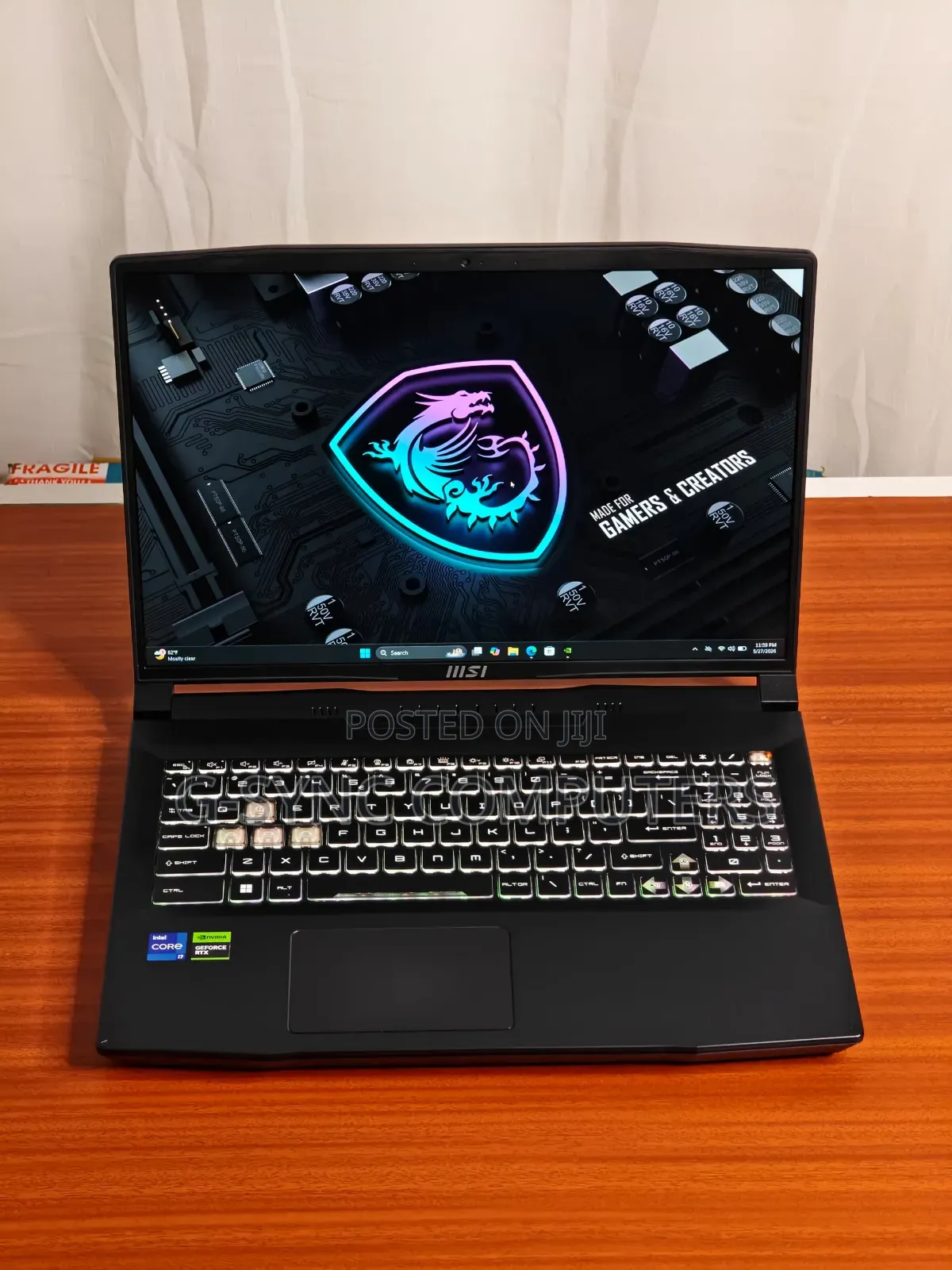 Laptop MSI Creator A16 AI+ 32GB Intel Core i7 SSD 1T