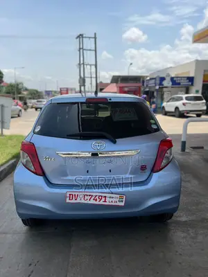Toyota Vitz 2014 Blue