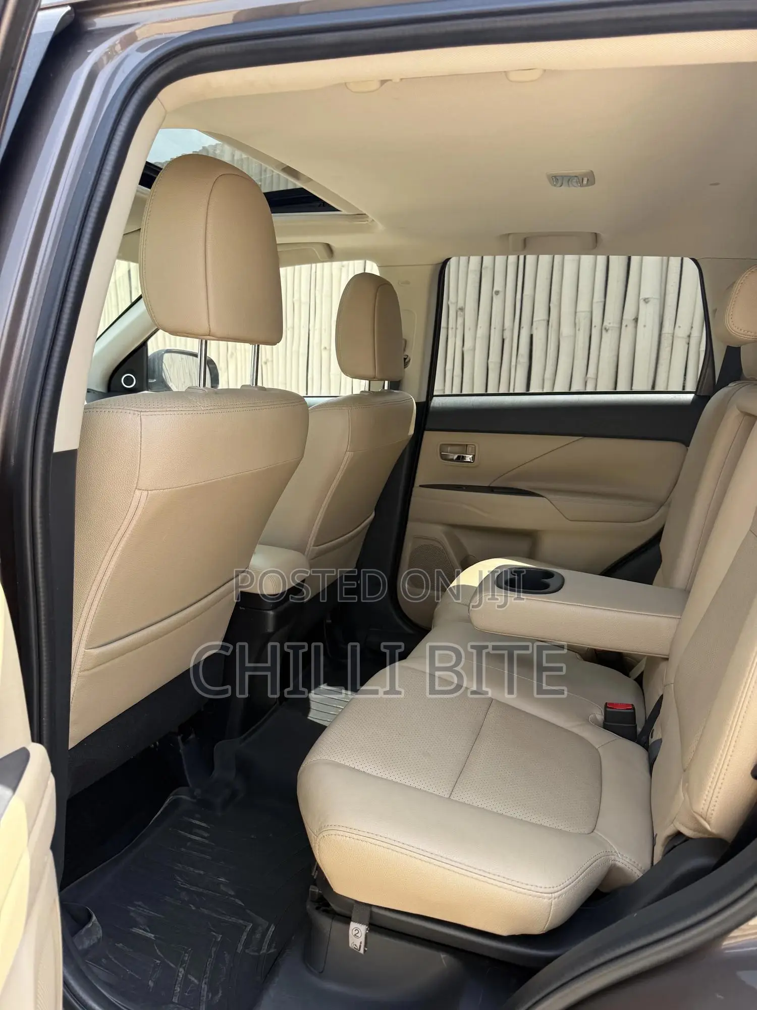 Mitsubishi Outlander SEL FWD 2016 Brown