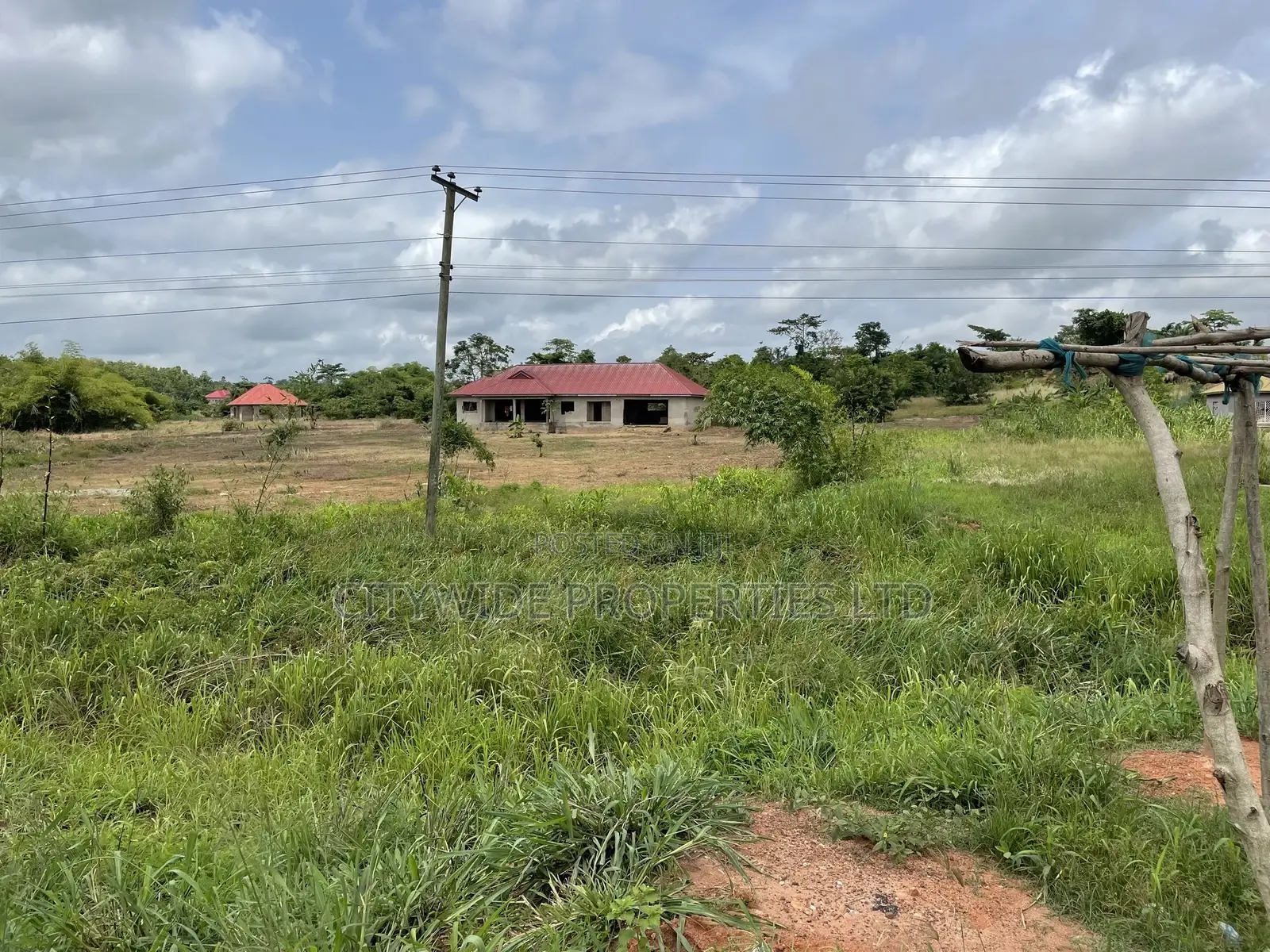 Accra-Kumasi Hwy Roadside Commercial Land for Sale at Ejisu, Kumasi
