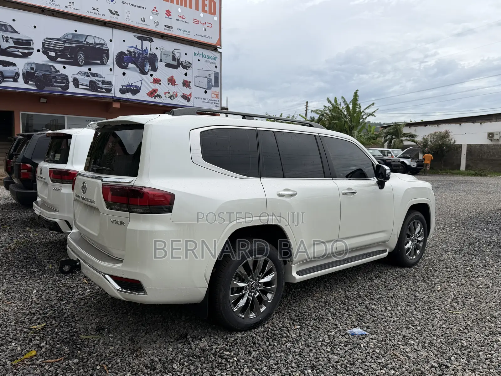 New Toyota Land Cruiser LC300 2025 White