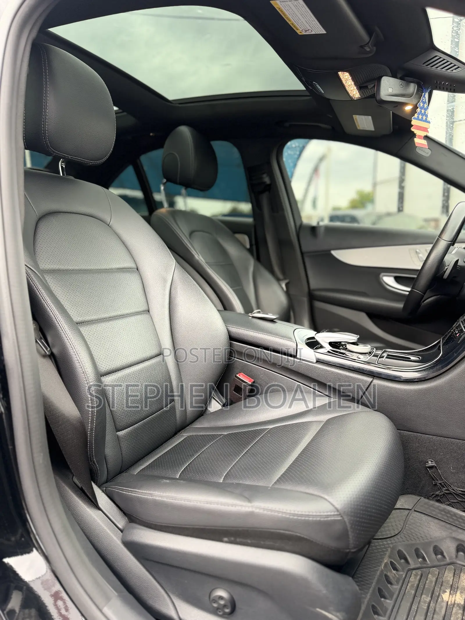 Mercedes-Benz C300 2020 Black