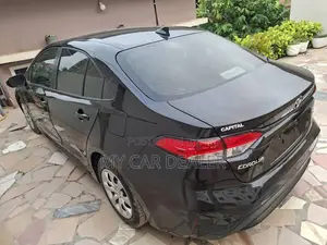 Toyota Corolla LE 2021 Black