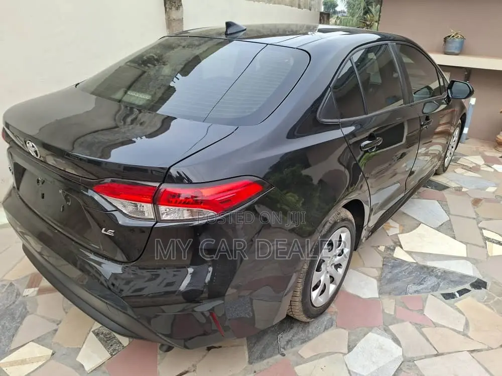 Toyota Corolla LE 2021 Black