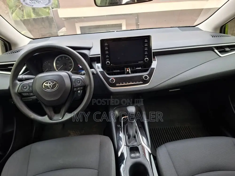 Toyota Corolla LE 2021 Black
