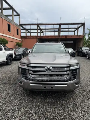 New Toyota Land Cruiser LC300 2025 Brown