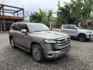 New Toyota Land Cruiser LC300 2025 Brown