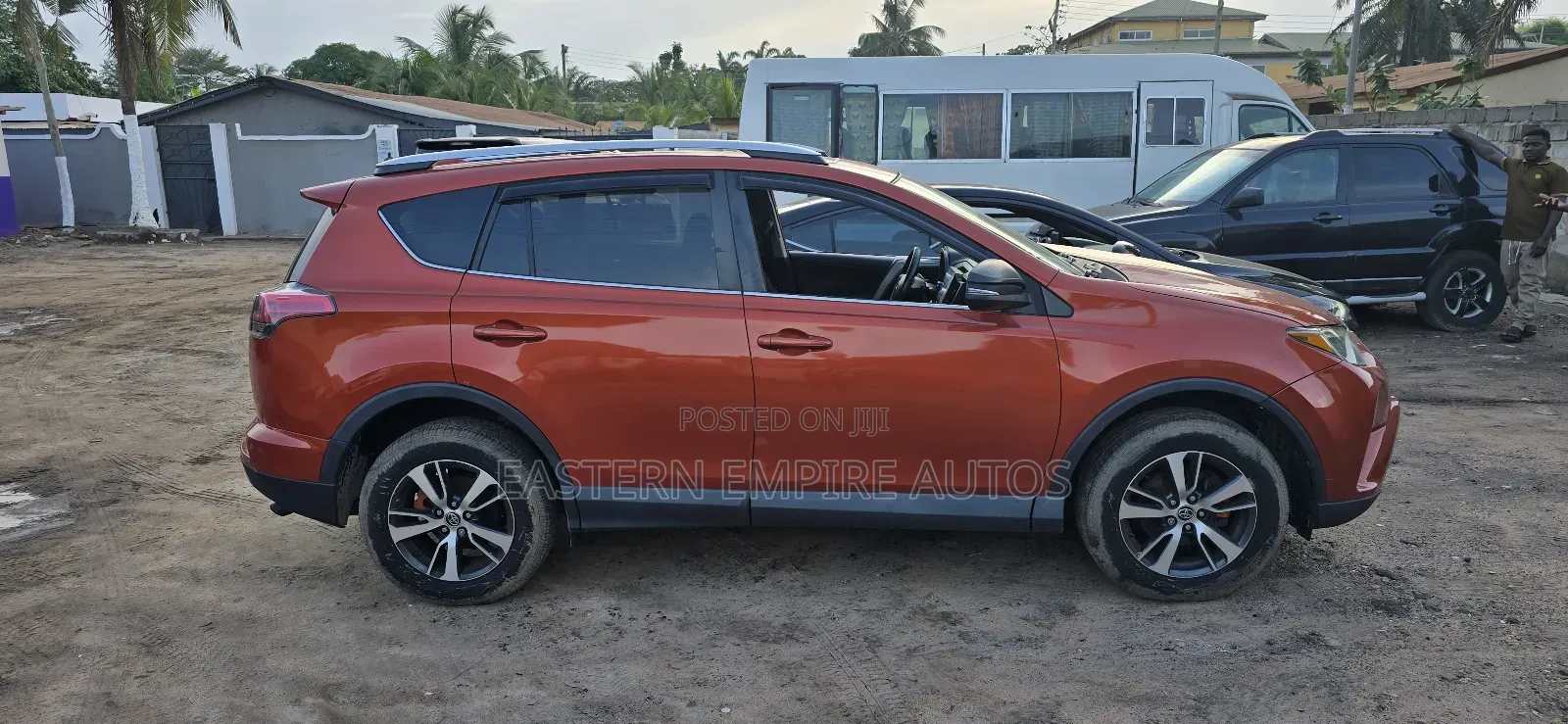 Toyota RAV4 2016 Orange
