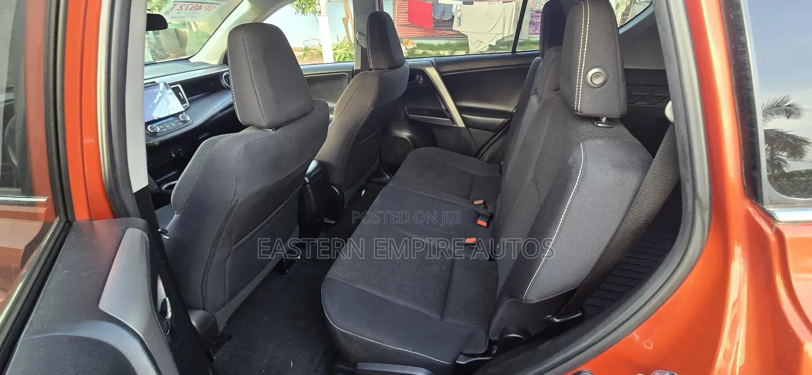 Toyota RAV4 2016 Orange