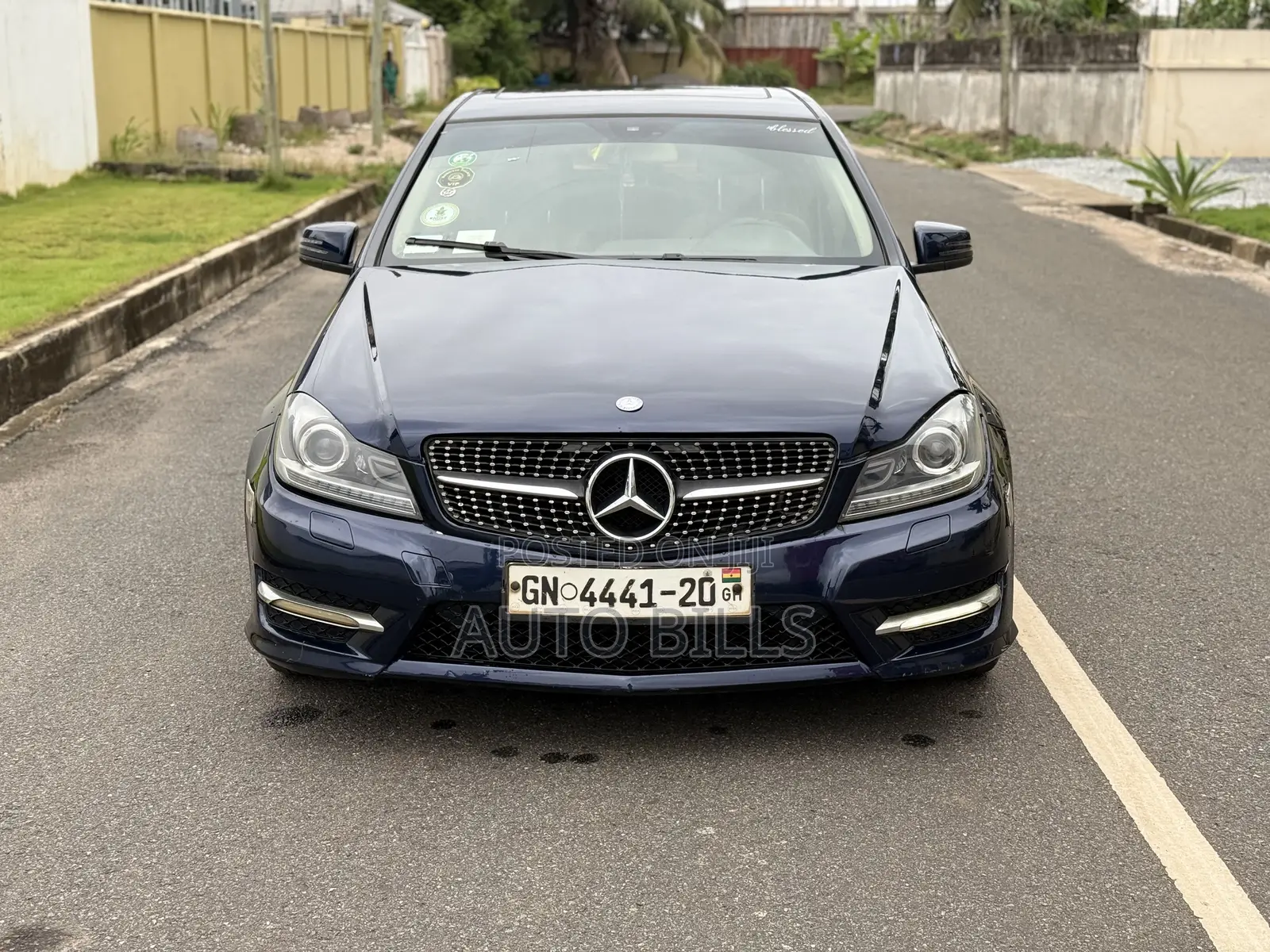 Mercedes-Benz C250 2013 Blue