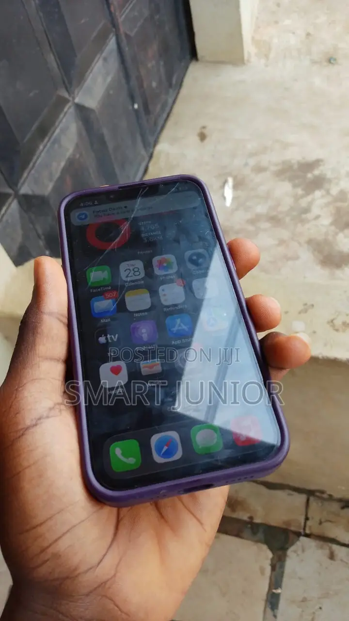 Apple iPhone 16e 128 GB Black