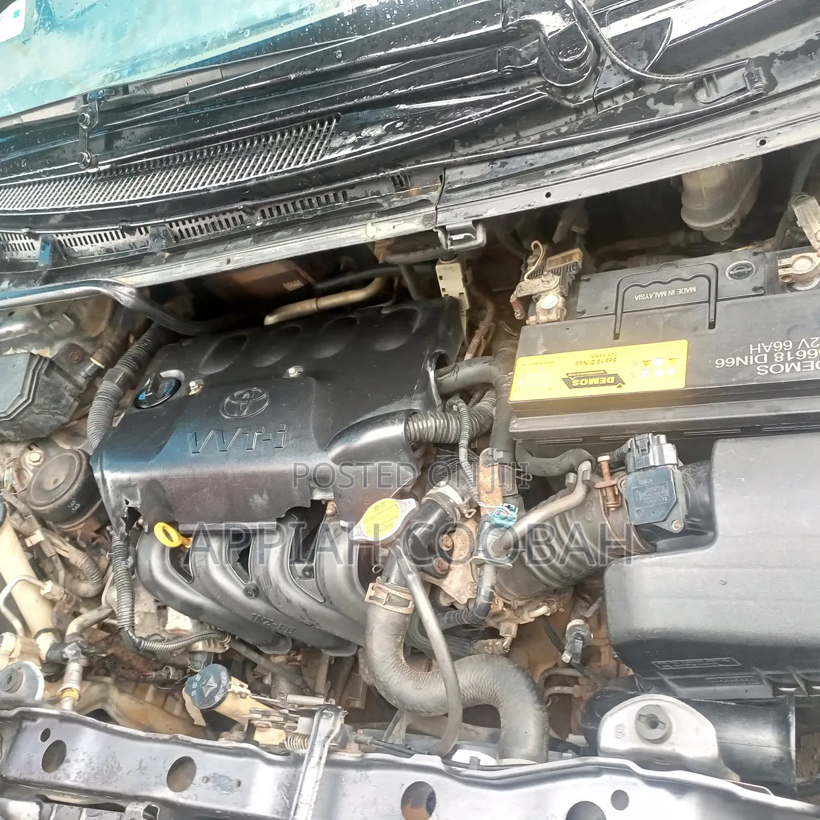 Toyota Yaris SE Hatchback 5dr 2012 Gray
