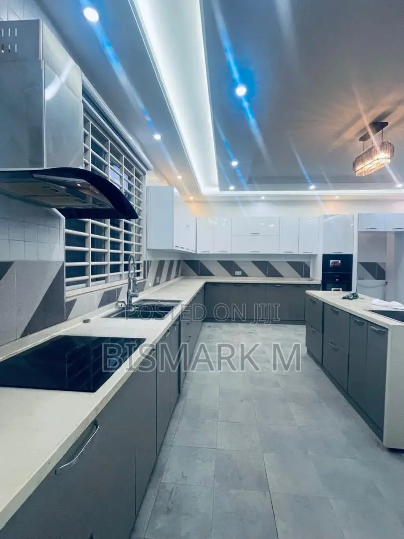 4bdrm House in East Legon for rent