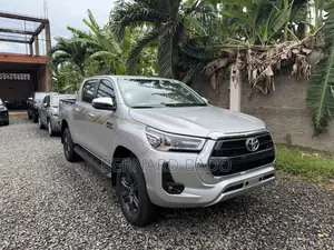 New Toyota Hilux 2025 Green