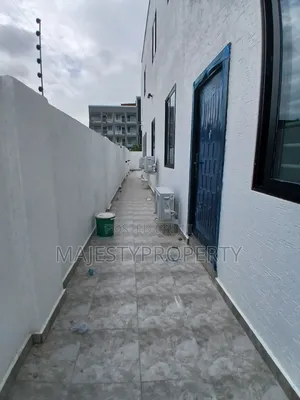 4bdrm House in East Legon Ogbojo, American House for sale