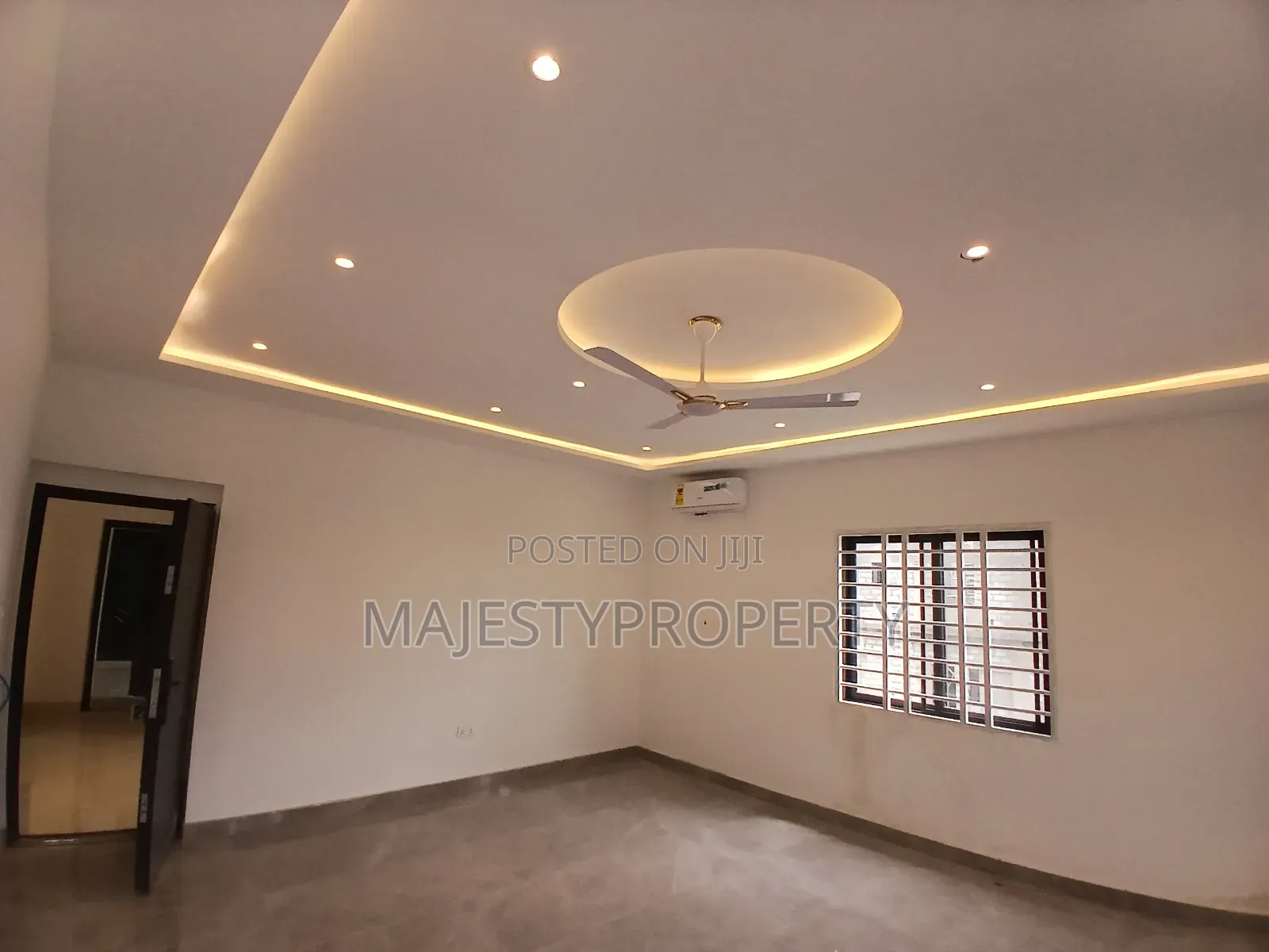 4bdrm House in East Legon Ogbojo, American House for sale