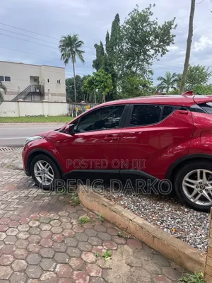 Toyota C-HR 2022 Red