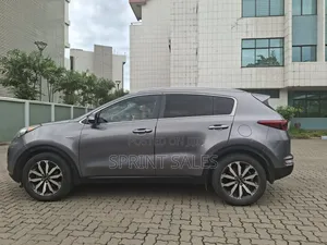 Kia Sportage EX 4dr SUV (2.4L 4cyl 6A) 2017 Gray