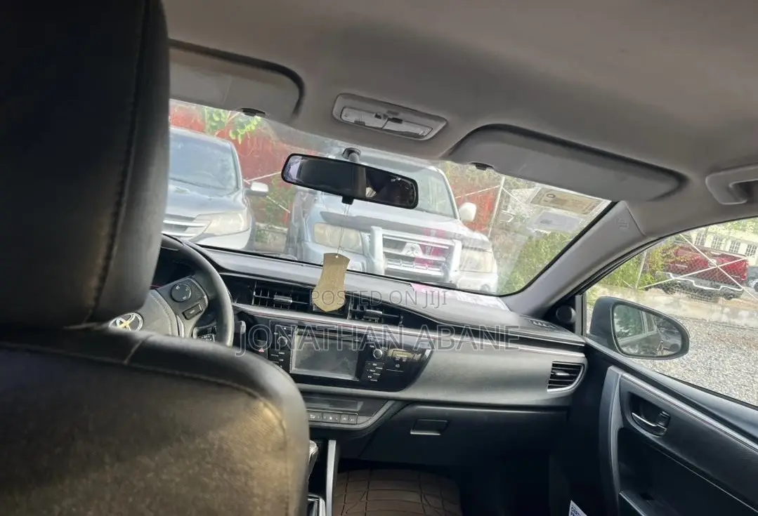 Toyota Corolla 2015 Black