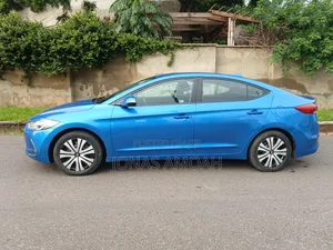 Hyundai Elantra SE Sedan FWD (2.0L 4cyl 6M) 2017 Blue