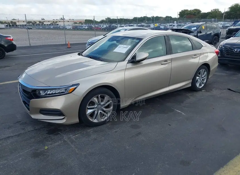 Honda Accord LX 2018 Gold
