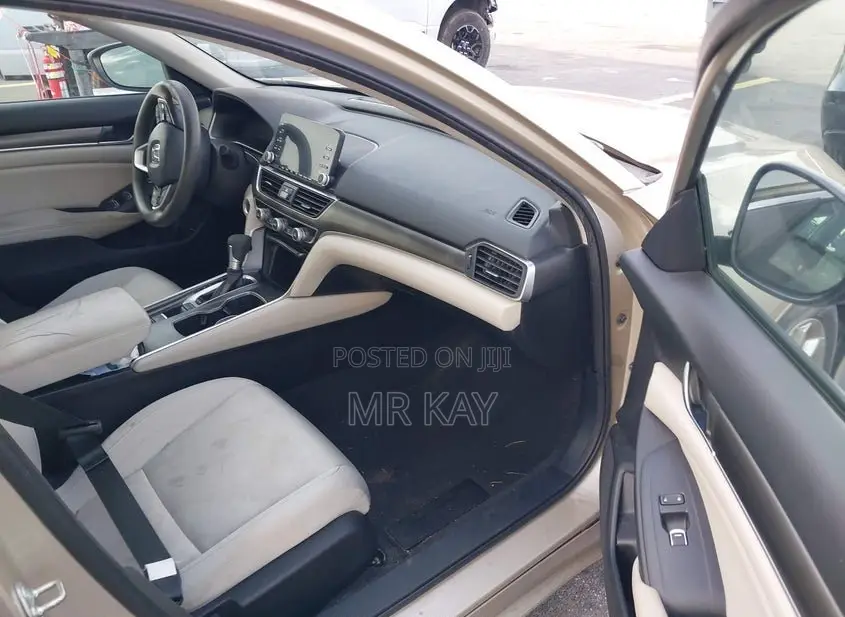 Honda Accord LX 2018 Gold