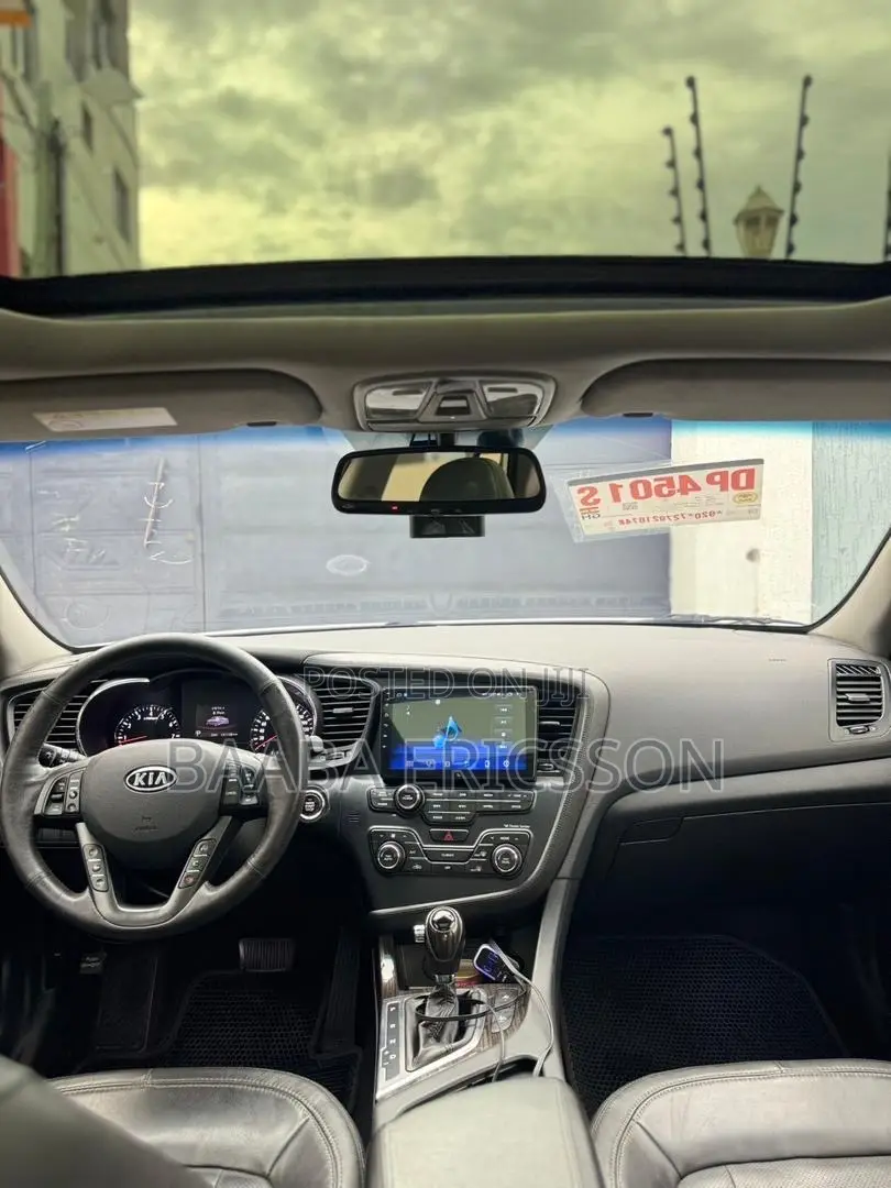 Kia K5 2012 White