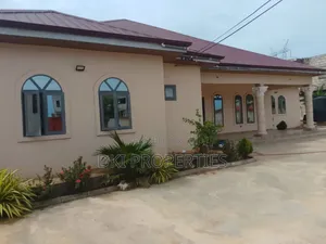 5bdrm House in Dki Properties, Amrahia for rent