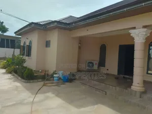 5bdrm House in Dki Properties, Amrahia for rent