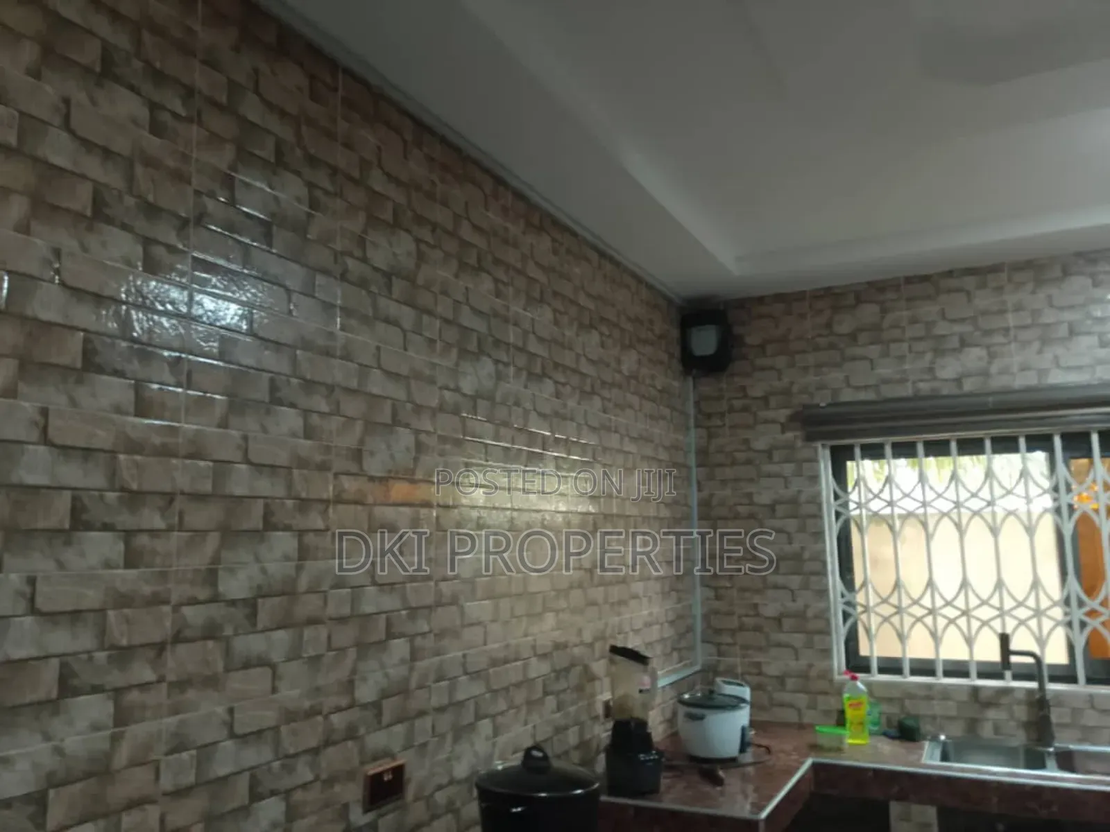 5bdrm House in Dki Properties, Amrahia for rent
