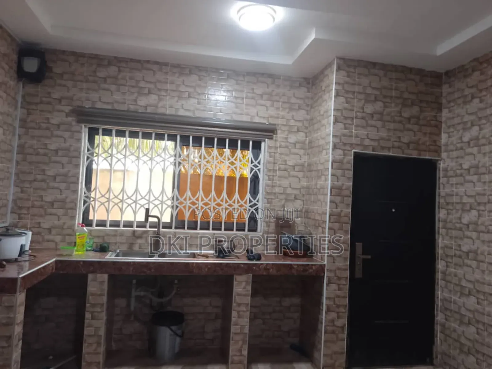 5bdrm House in Dki Properties, Amrahia for rent