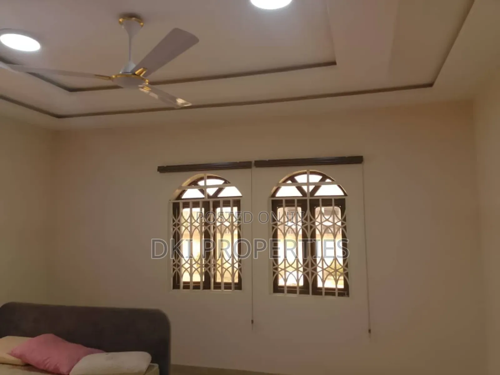 5bdrm House in Dki Properties, Amrahia for rent