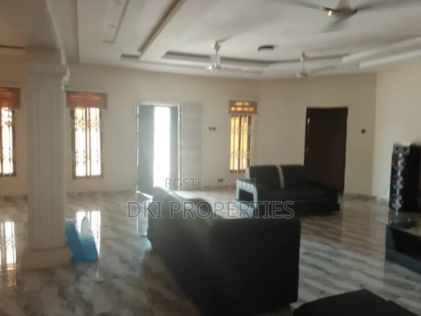 5bdrm House in Dki Properties, Amrahia for rent