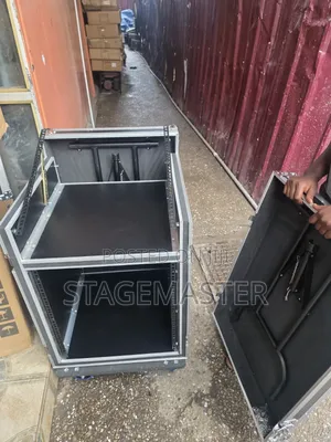 16 Unit Rack