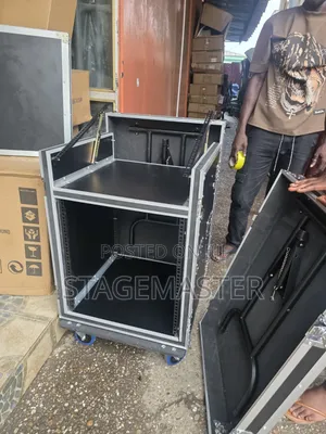 16 Unit Rack