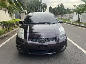 Toyota Yaris 2010 Brown