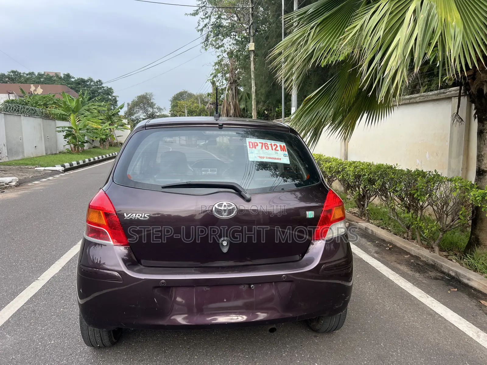 Toyota Yaris 2010 Brown