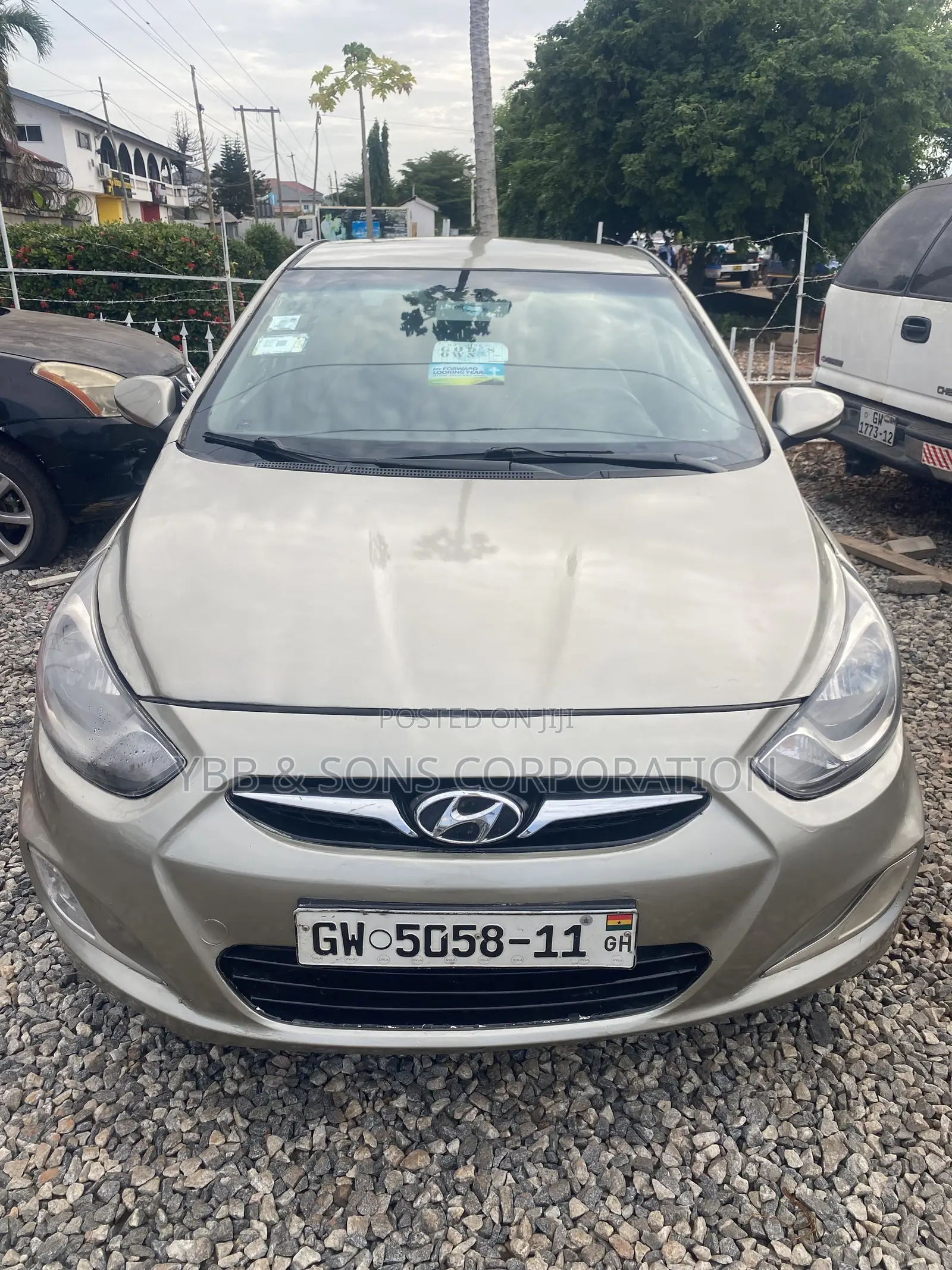 Hyundai Accent 2011 Gray