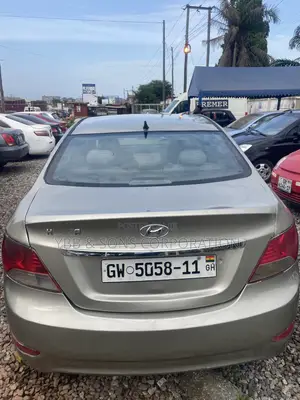 Hyundai Accent 2011 Gray