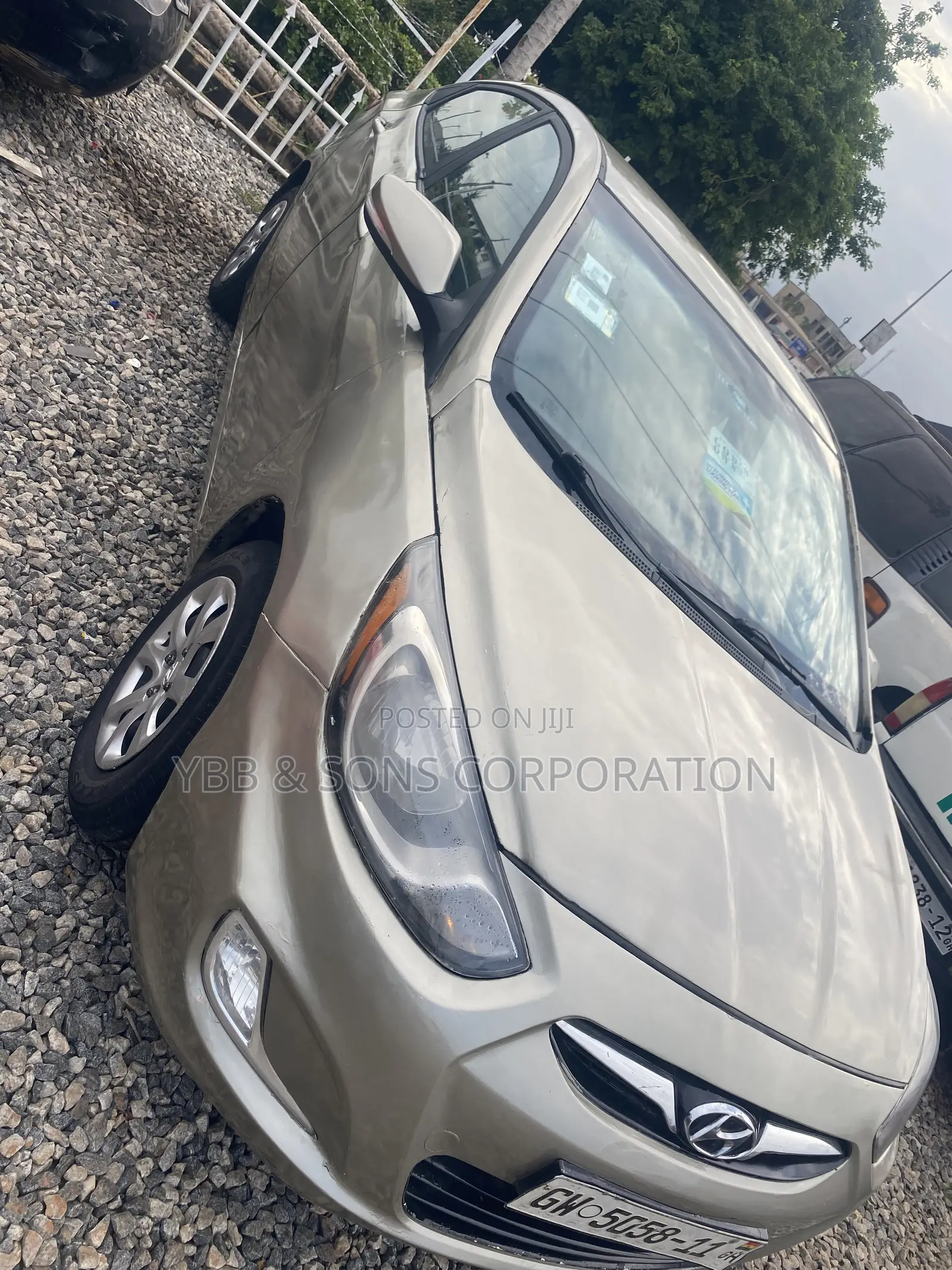 Hyundai Accent 2011 Gray