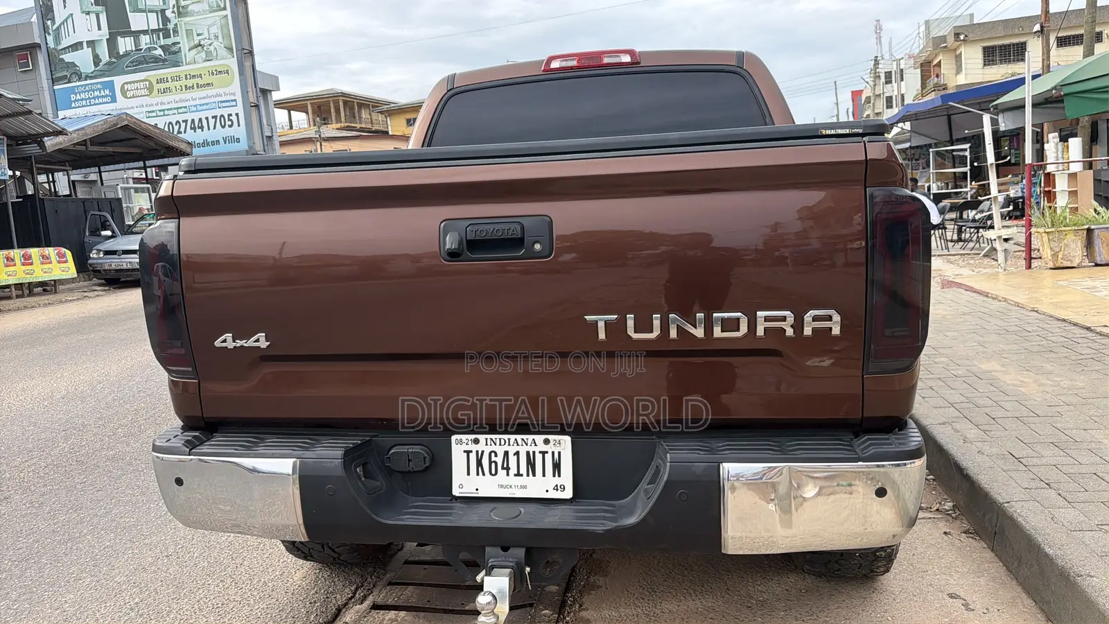 Toyota Tundra 1794 4dr CrewMax 4WD SB (5.7L 8cyl 6A) 2014 Brown