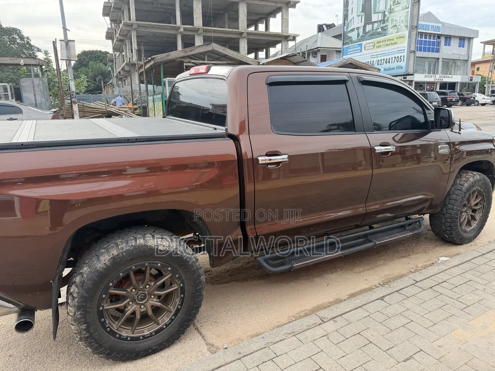 Toyota Tundra 1794 4dr CrewMax 4WD SB (5.7L 8cyl 6A) 2014 Brown