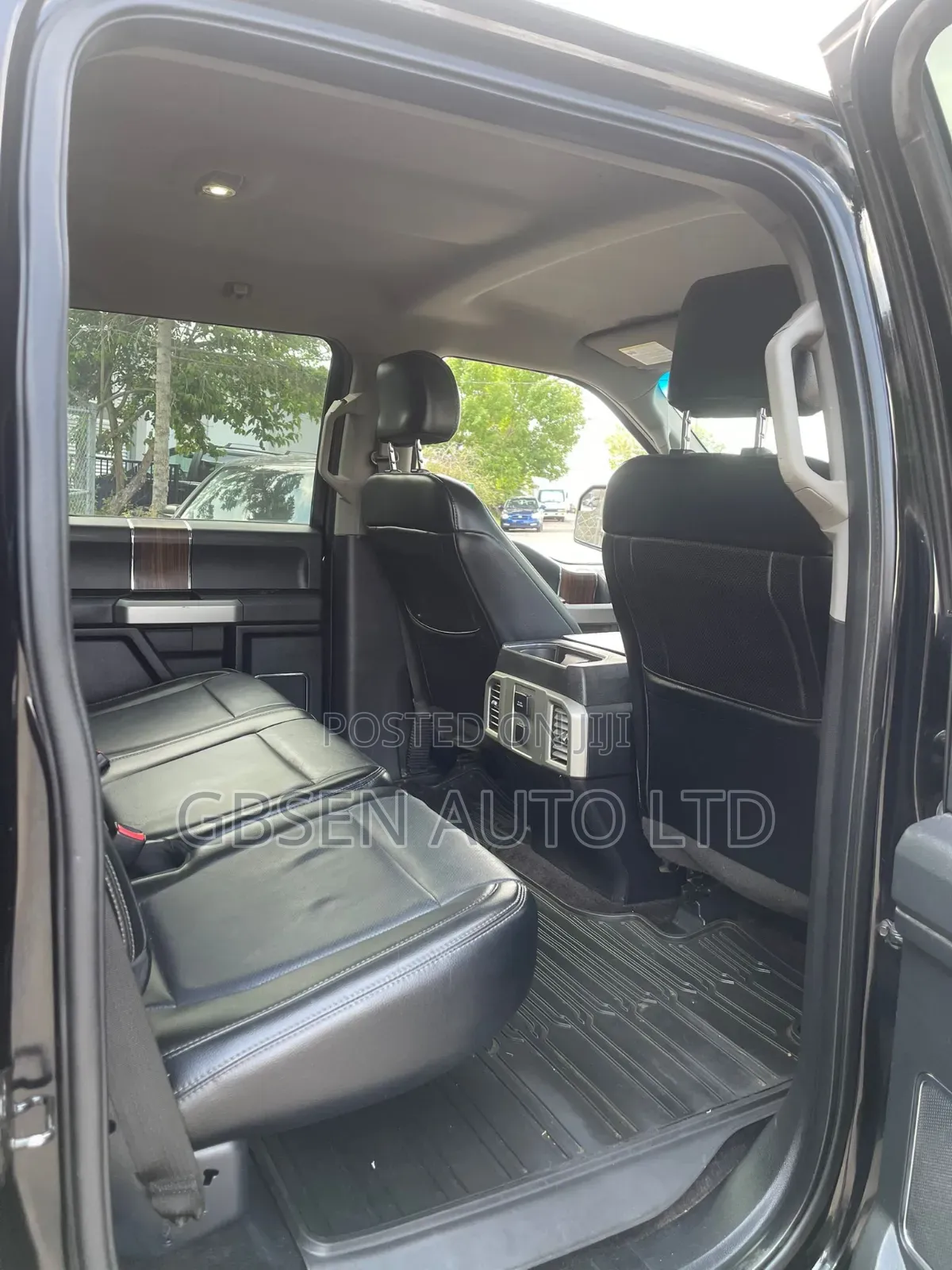 Ford F-150 Lariat 4x4 SuperCrew Cab Styleside 5.5 ft. box 145 in. WB