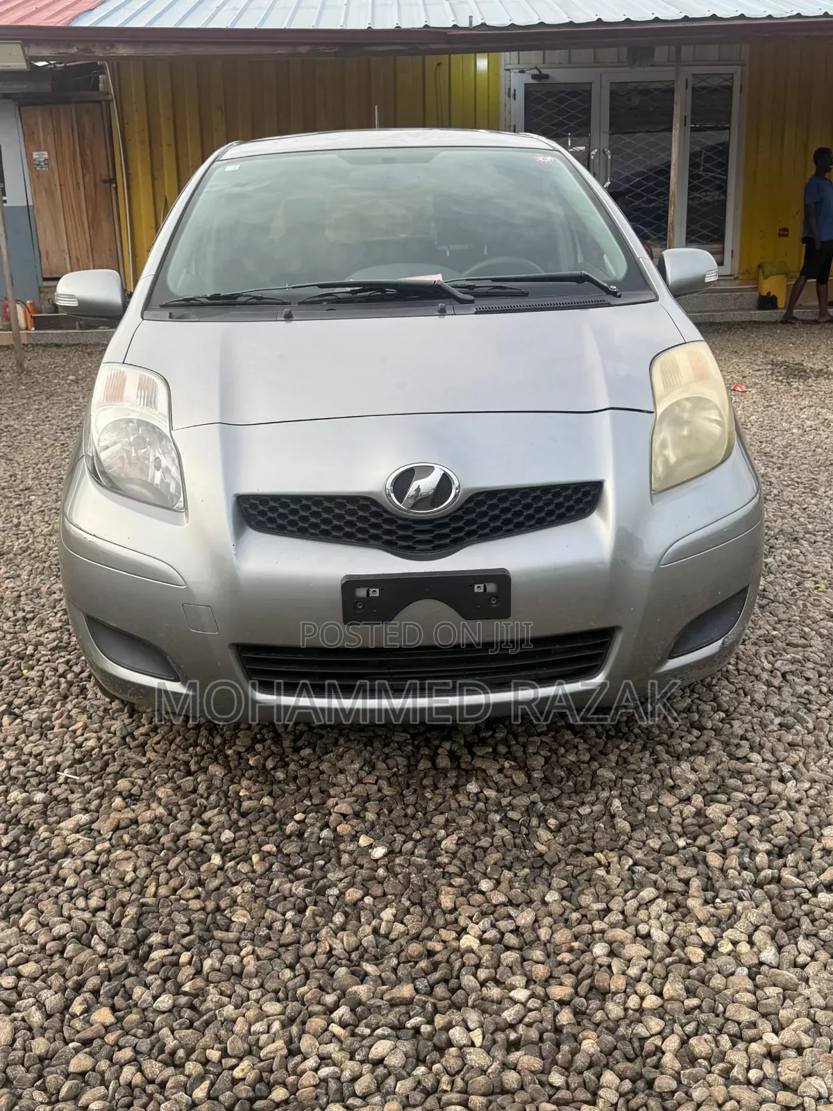 Toyota Vitz 1.5 FWD 3dr 2010 Silver