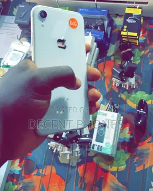 Apple iPhone XR 64 GB White