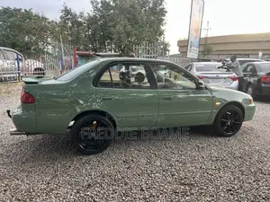 Toyota Corolla 1998 Green