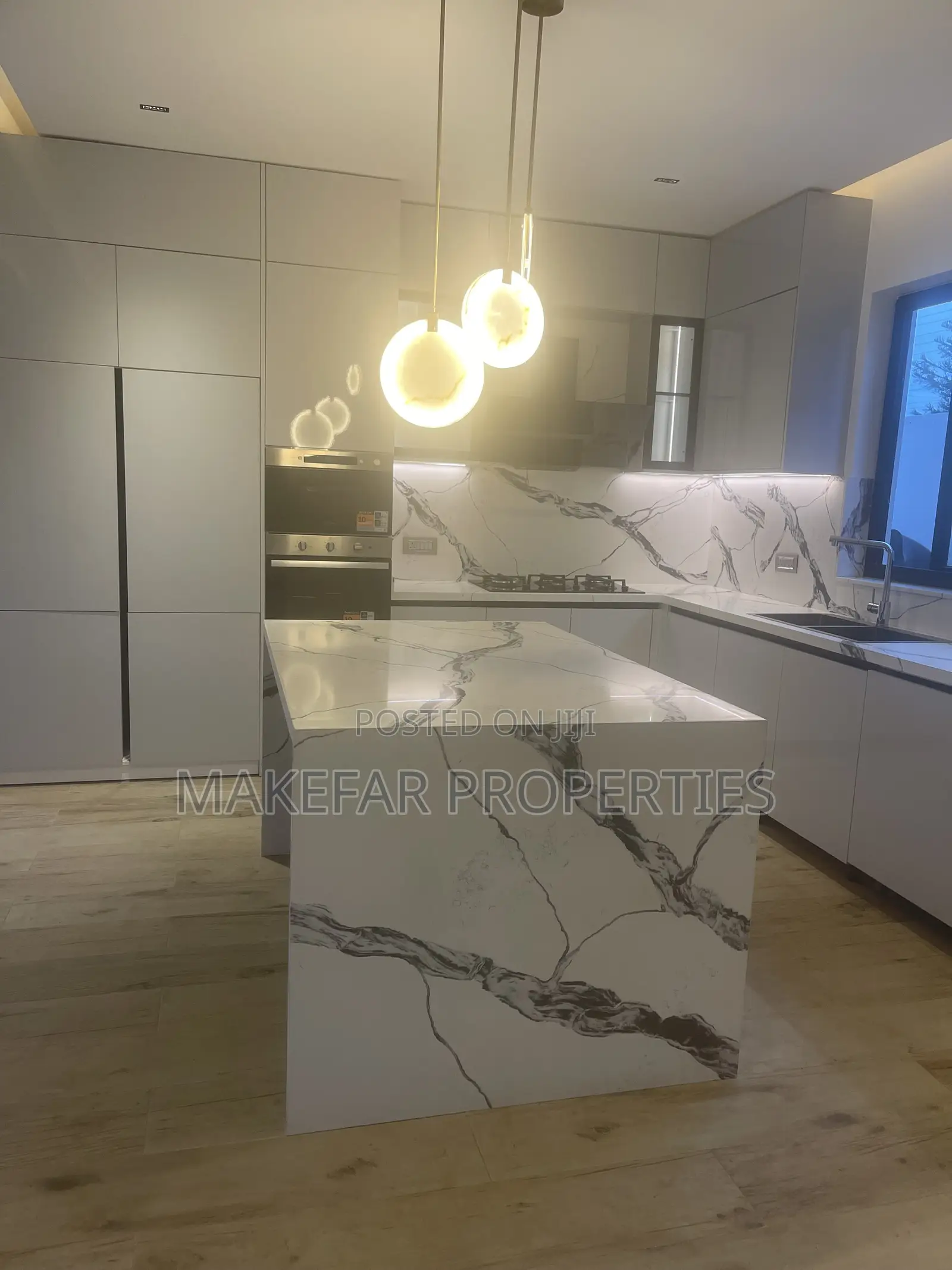 4bdrm House in Dzorwulu for sale