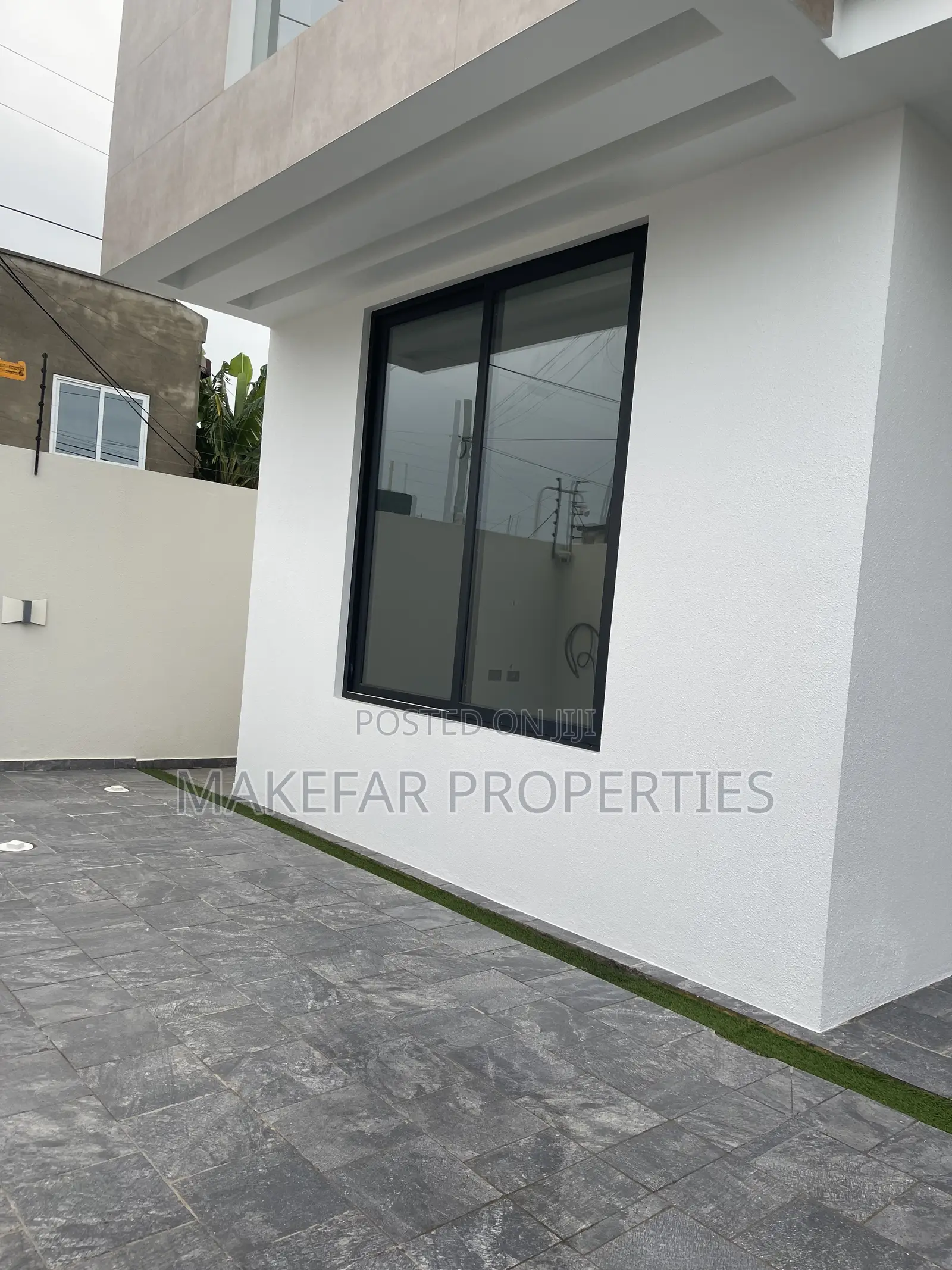 4bdrm House in Dzorwulu for sale